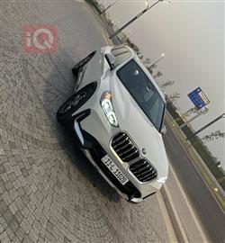 بی ئێم دەبڵیو X1